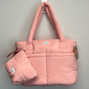 Wilo The Label | Front Pocket Travel Tote Bag w/ Matching Pouch & Bag Charm